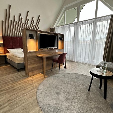 Hotel Mainpromenade ***S Карлштадт Экстерьер фото